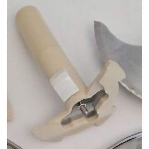 CUISINART 2 Discs and Stem - DLC-837TX Grating DLC-844TX 4MM Slicing DLC-10 Stem - Picture 4 of 7